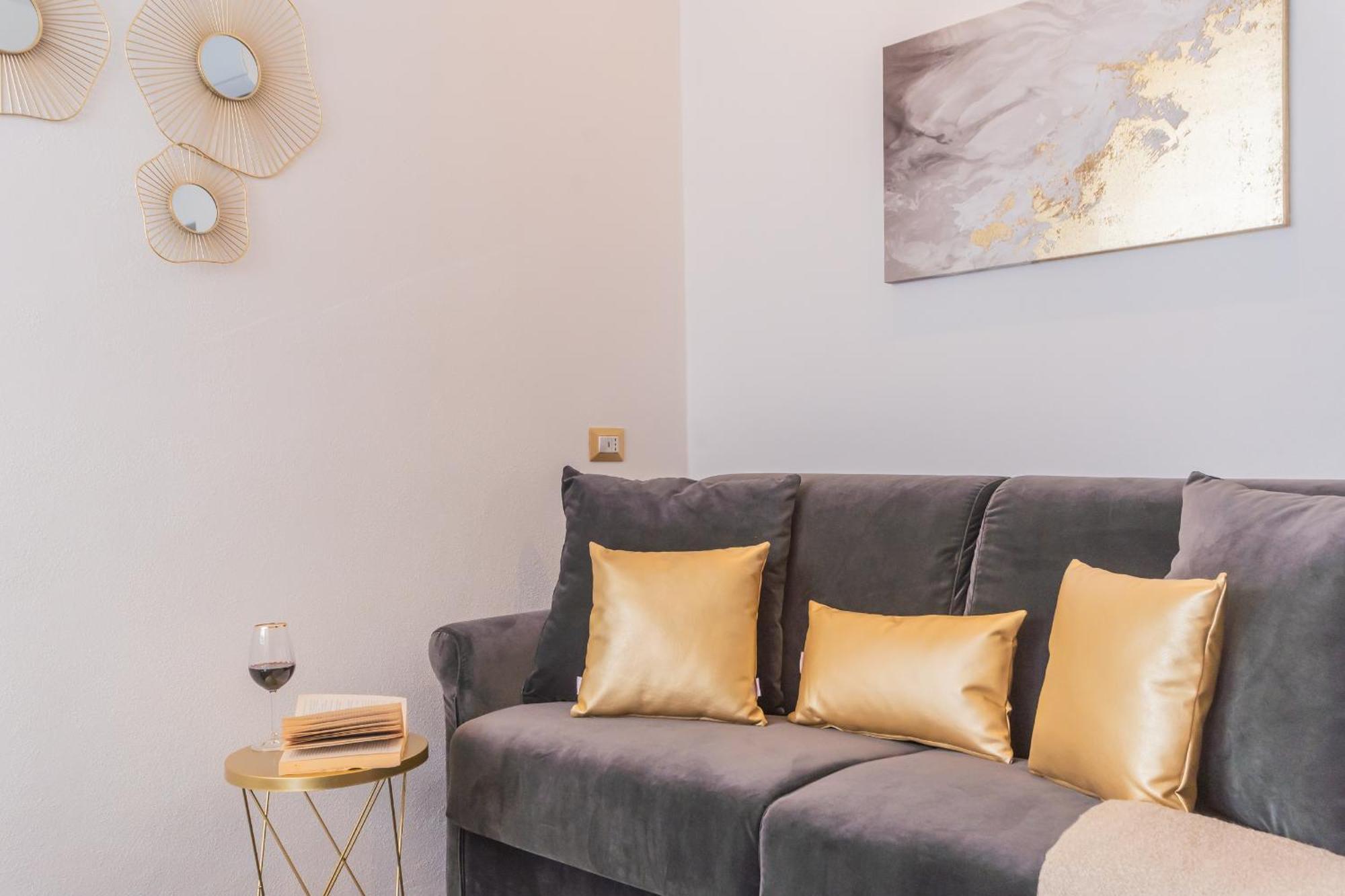 Como Dreams Apartments By Rent All Комо Экстерьер фото